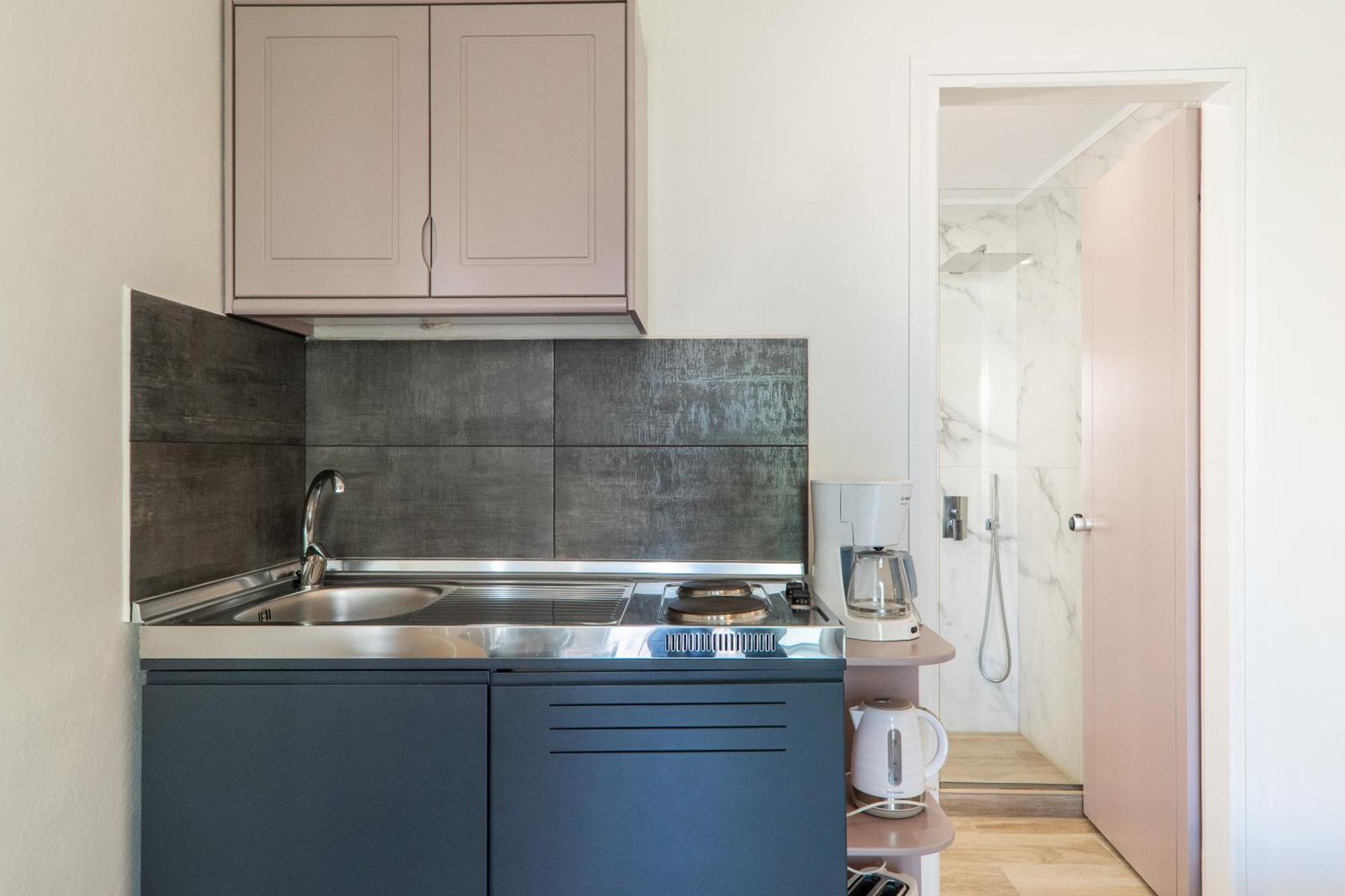 Manos Beachside Apartments Agia Marina 部屋 写真